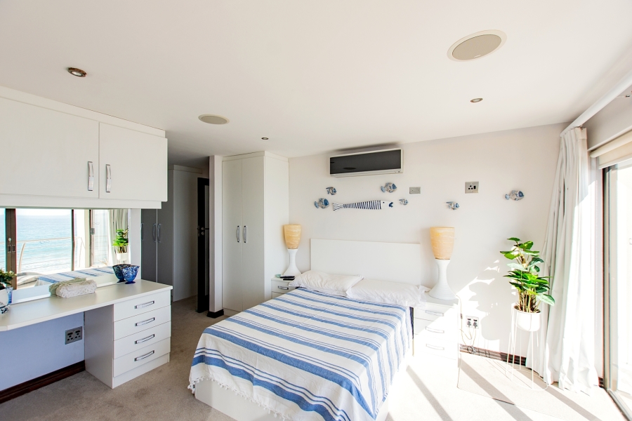5 Bedroom Property for Sale in Calypso Beach Western Cape